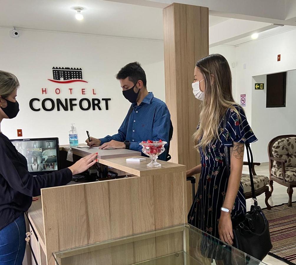 Hotel Confort 마프라 외부 사진